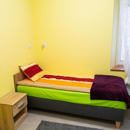 Apartament Przy Rynku Ostrowiec Świętokrzyski المظهر الخارجي الصورة